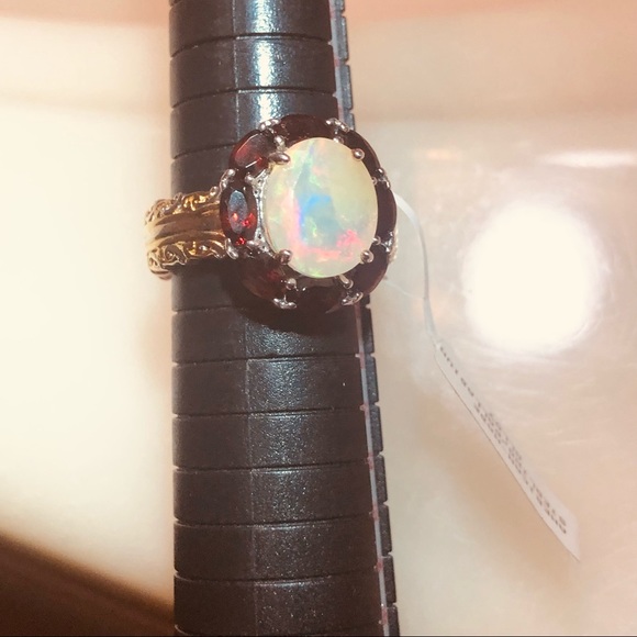🌹NWT! Incredible Gems En Vogue Opal & Garnet Ring - Picture 9 of 16